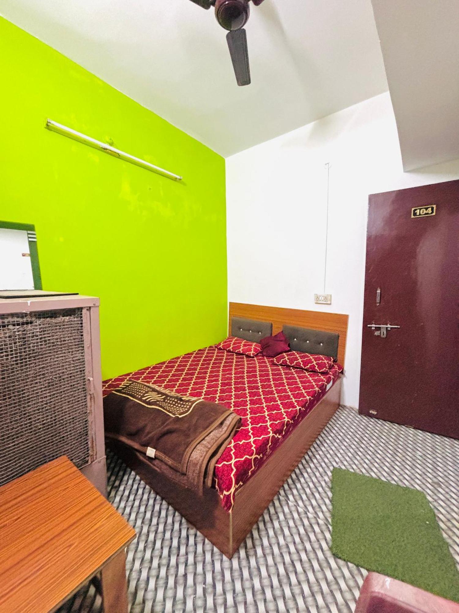 Shivalay Paying Guest House Βαρανάσι Εξωτερικό φωτογραφία
