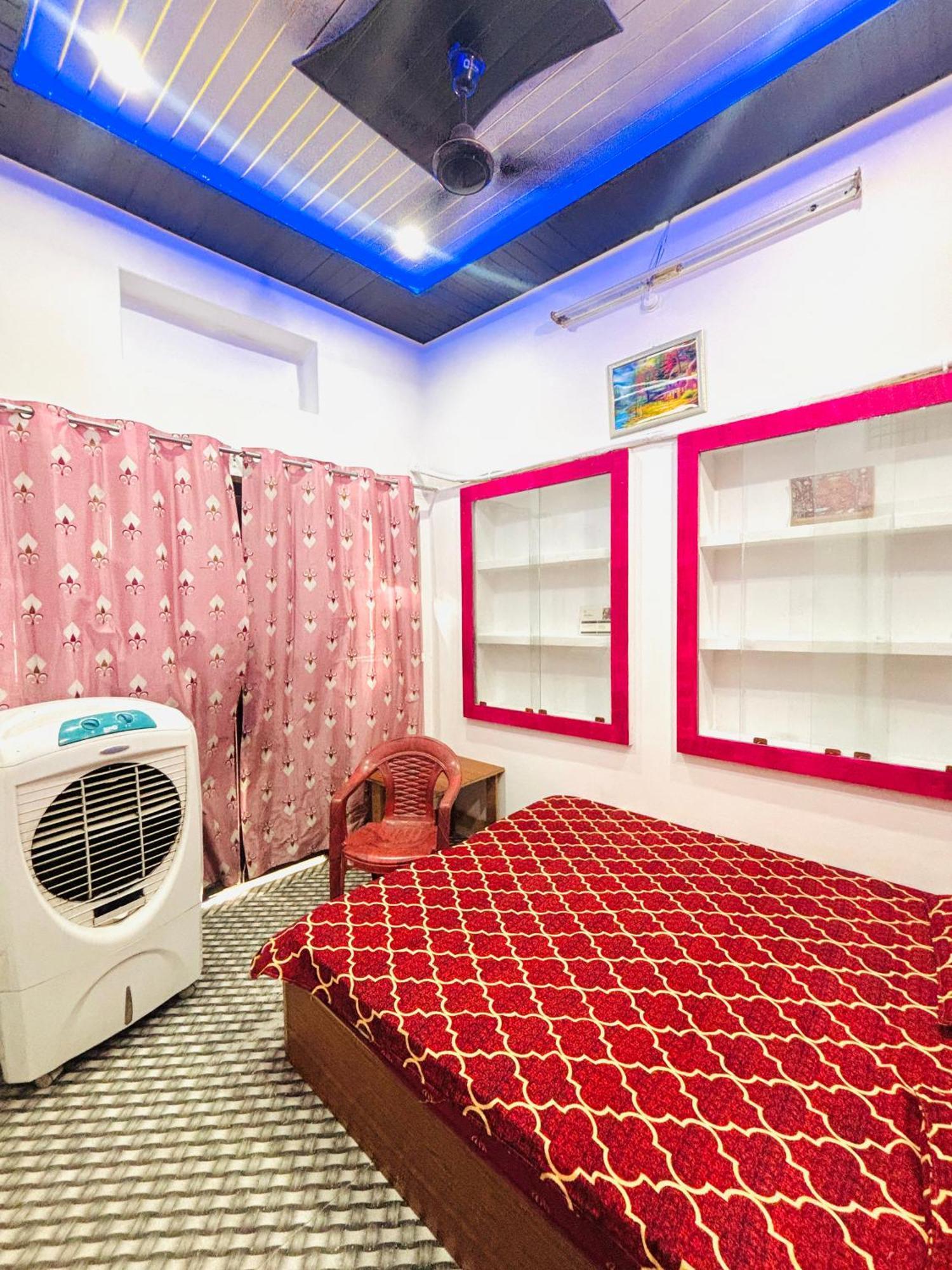 Shivalay Paying Guest House Βαρανάσι Εξωτερικό φωτογραφία