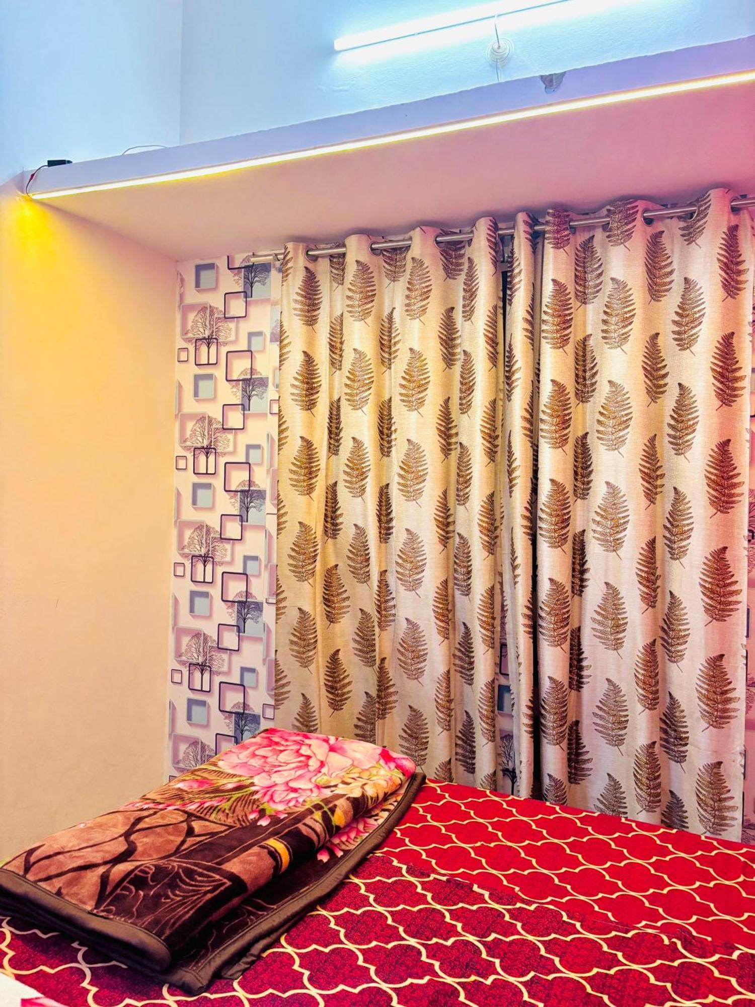Shivalay Paying Guest House Βαρανάσι Εξωτερικό φωτογραφία